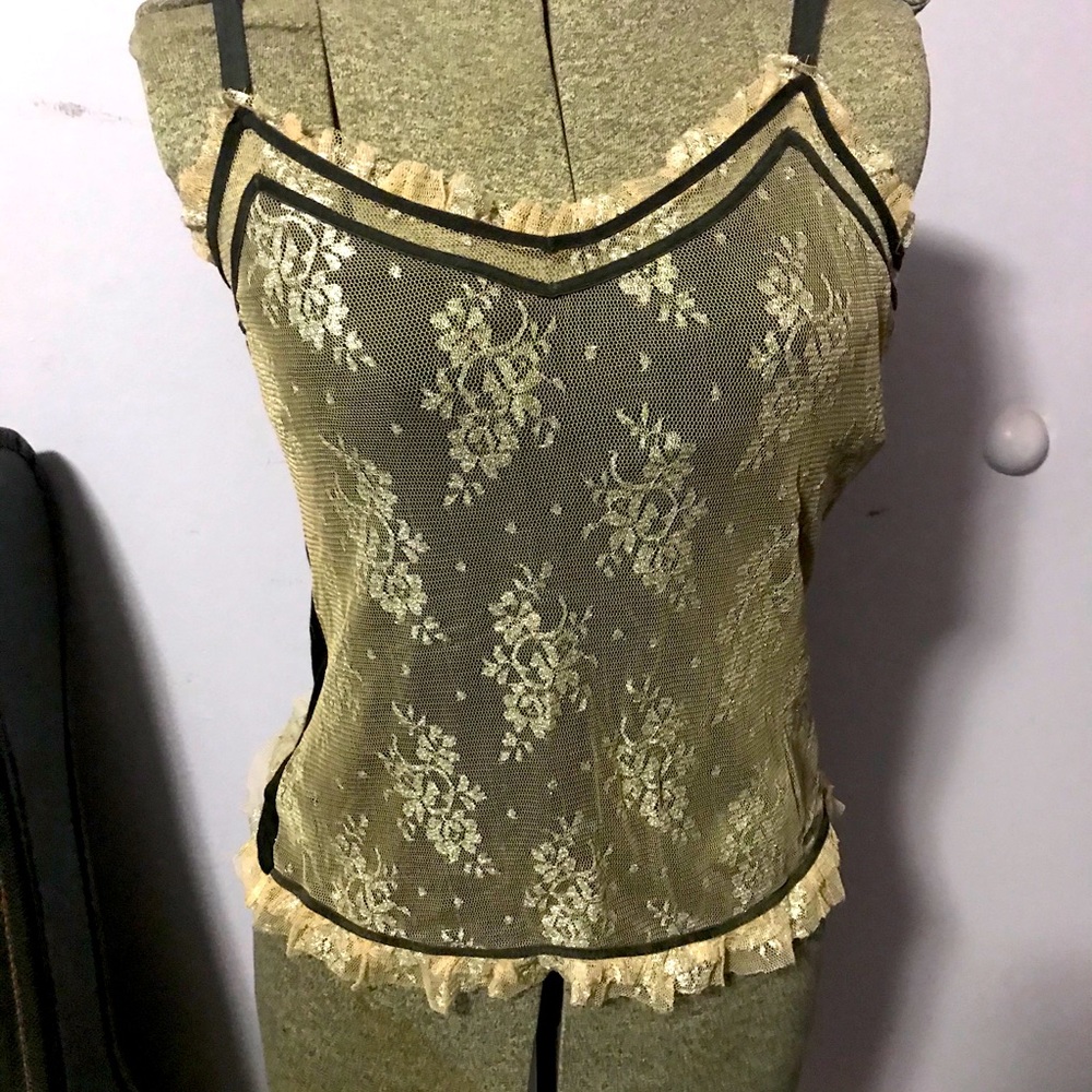 Ruffle trim lace overlay tank top